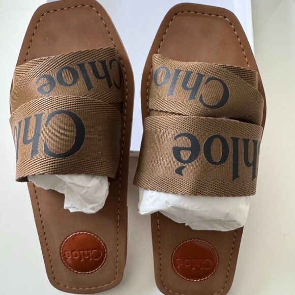 CHLOÉ Woody Logo-print Canvas Slides - Picture 1 of 6